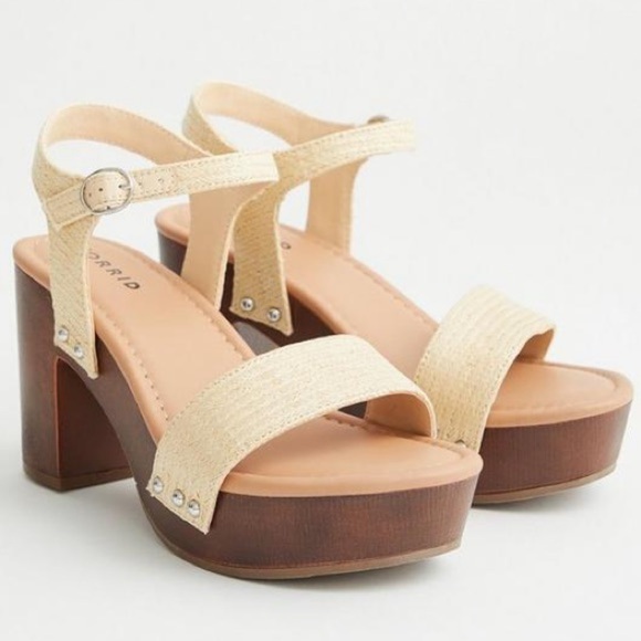 torrid Shoes - NEW Torrid Woodgrain Platform Heel Sandal (WW) Tan Brown Chunky Size 12